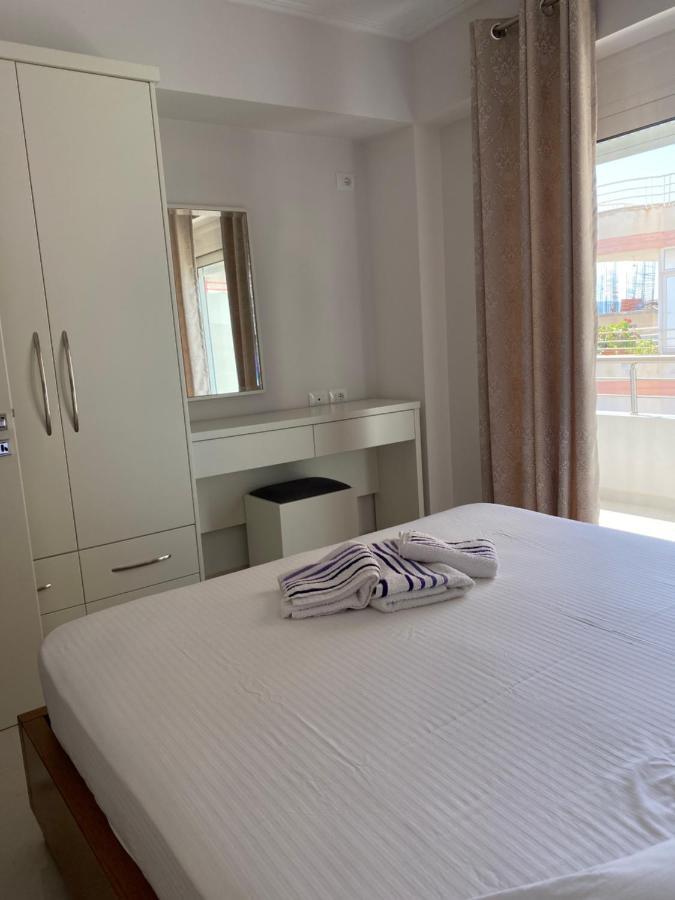 Ersid Apartaments In The Centre Sarandë Esterno foto