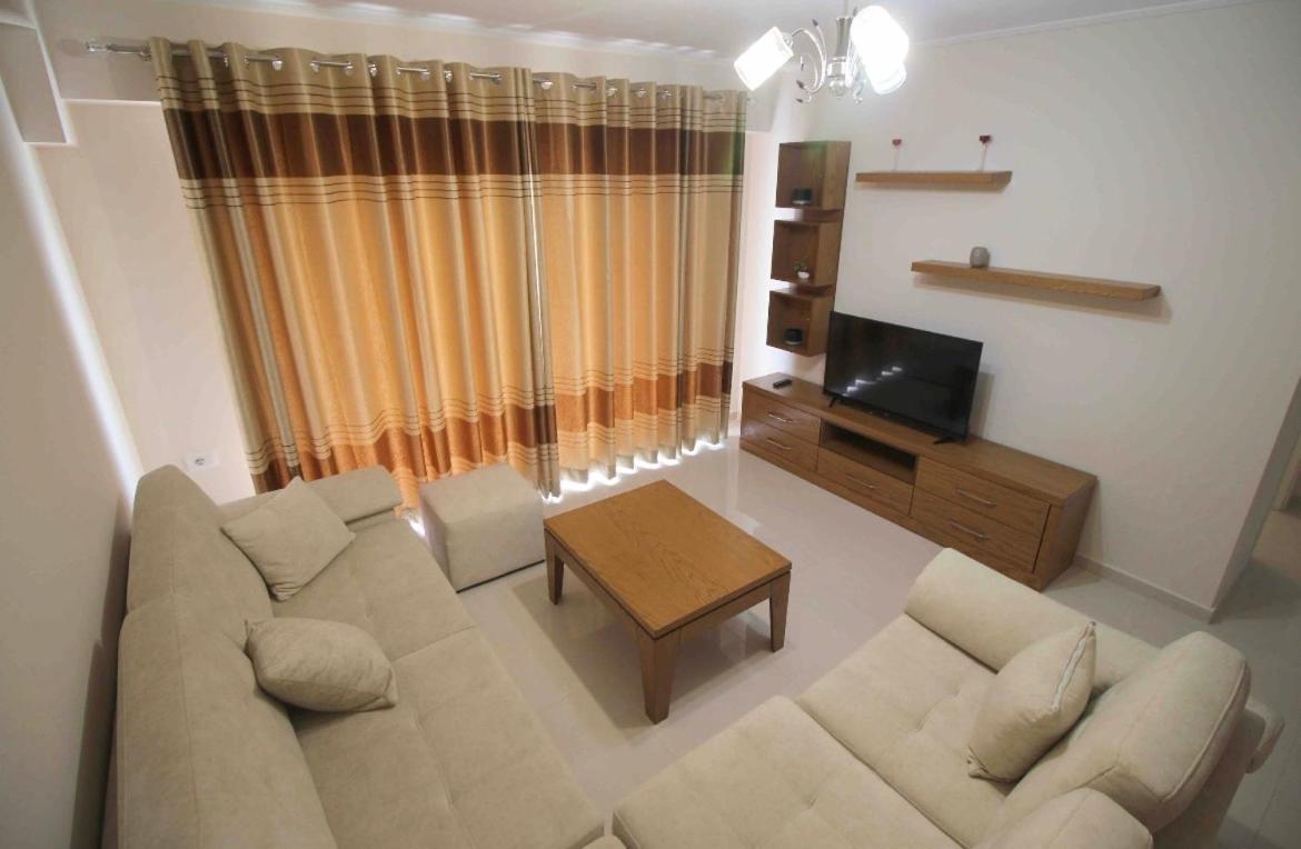 Ersid Apartaments In The Centre Sarandë Esterno foto