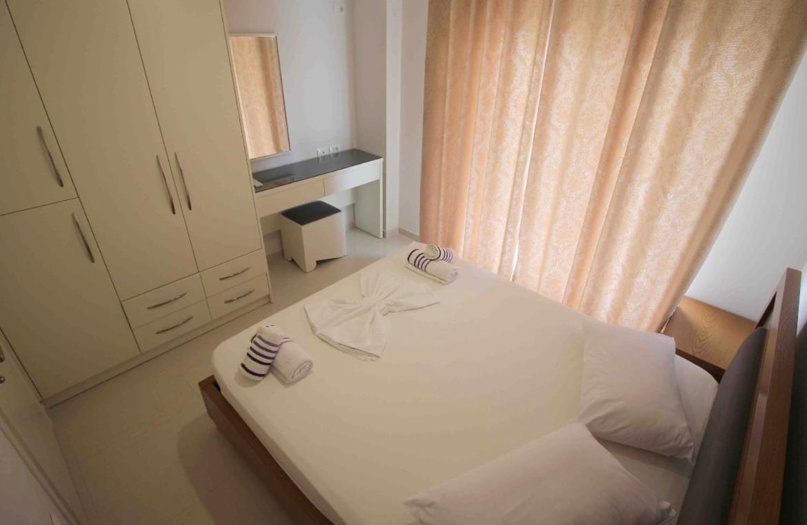 Ersid Apartaments In The Centre Sarandë Esterno foto