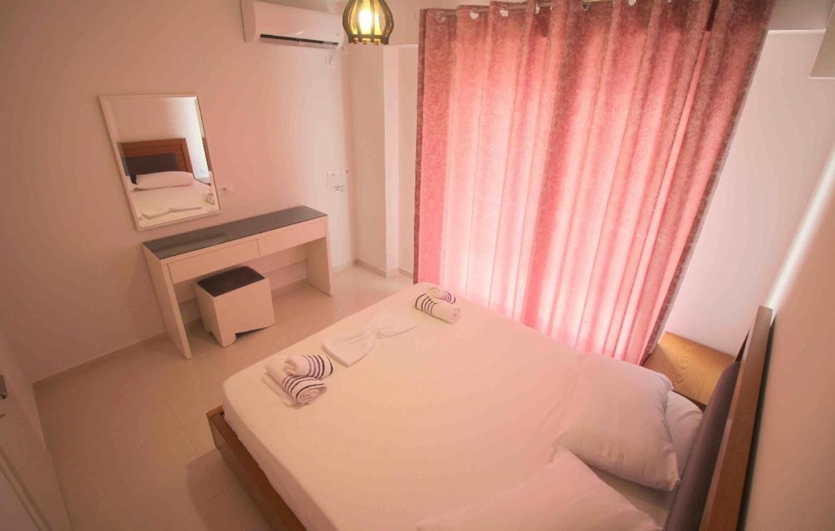 Ersid Apartaments In The Centre Sarandë Esterno foto