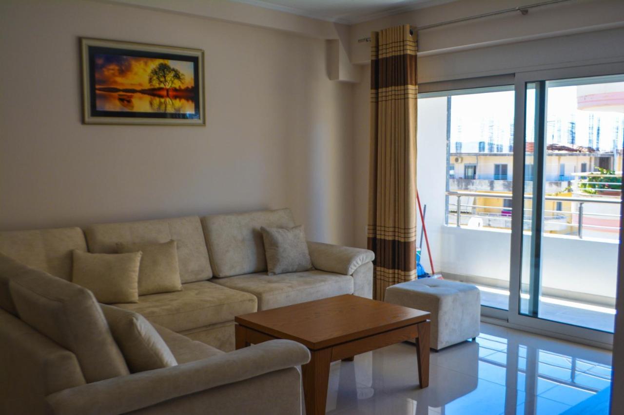 Ersid Apartaments In The Centre Sarandë Esterno foto